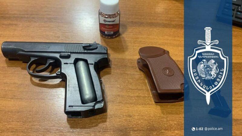 Թիվ 13 դպրոցի պատուհանին օդաճնշիչ ատրճանակով կրակել է 8-րդ դասարանի աշակերտը