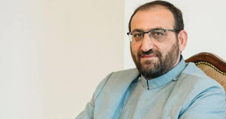 Արշակ Սրբազանին տարել են նույն խուց, որ 3 սրբազանների զրույցները գաղտնալսեն. «Հրապարակ»