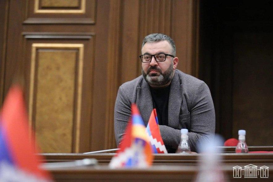 Ստացվում է, որ երևանցիները կզրկվեն գիշերային ժամերին ջրից օգտվելու հնարավորությունից, իսկ մարզաբնակ մեր հայրենակիցները ջուր կունենան օրական ընդամենը մի քանի ժամ. Գառնիկ Դանիելյան