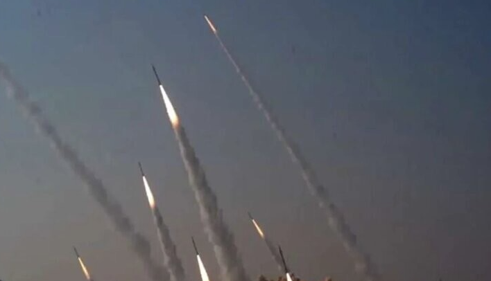 Իսրայելի ուղղությամբ արձակվել է իրանական բալիստիկ հրթիռների առաջին ալիքը