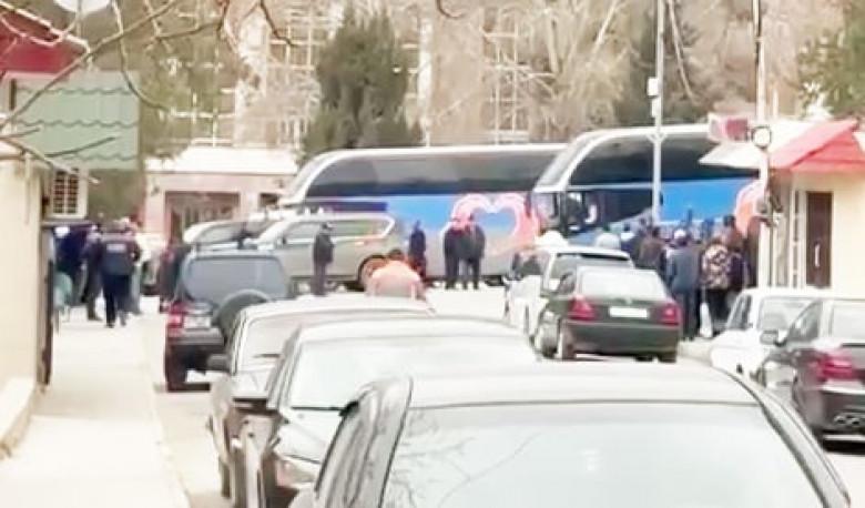 Փաշինյանի մարզային «շրջայցերն» անցնում են կիսադատարկ փողոցներում. «Փաստ»