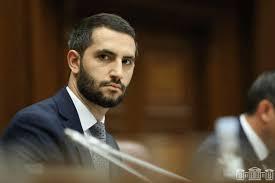 Ռուբեն Ռուբինյանը սպառնացել էր իրեն պսակադրող քահանային. «Հրապարակ»