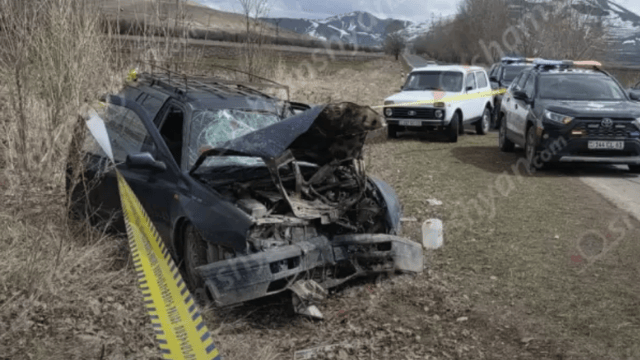 Սպիտակ-Գյումրի ճանապարհին բախվել են ՀՀ ՊՆ «Ուրալ»-ը և «Volkswagen»-ը. վիրավորները հայր ու որդի են