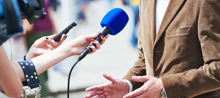 Սրանք չեն հասկանում, որ հարցը, որքան էլ ցավոտ, կոշտ և ինչ-որ առումով սադրիչ լինի, նրանք պետք է նայեն տեսախցիկին ու պատասխանեն․ կապ չունի՝ թեկուզ անիմաստ բաներ ասեն, ոչ թե տարբեր էպիտետներ հնչեցնեն. Արմեն Հովասափյան