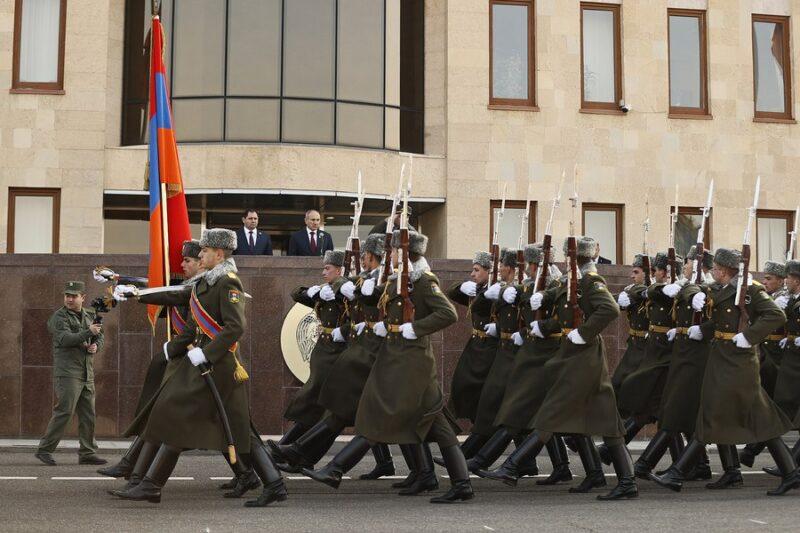 Մայիսի 28-ի զորահանդեսը՝ քաղաքական ցուցադրություն. «Ժողովուրդ»