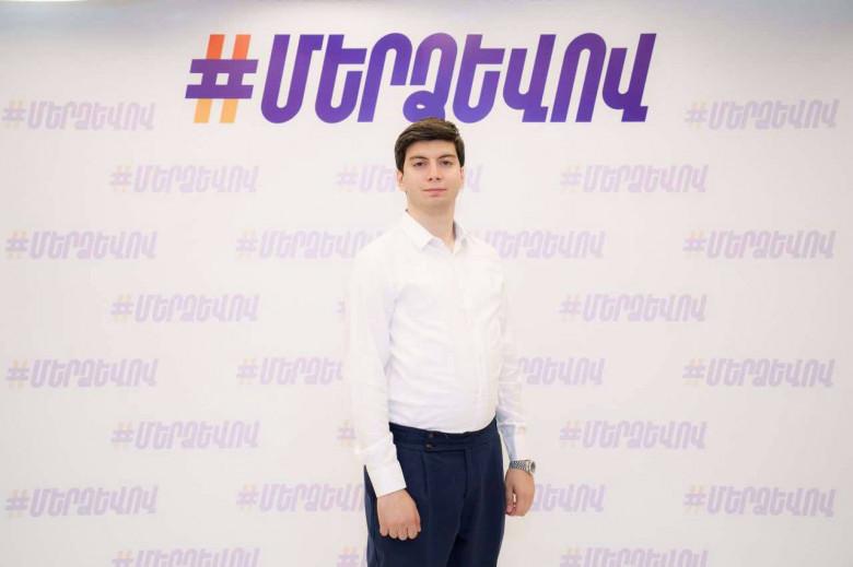 Իշխանությունը կանգնած է ոչ թե քաղաքական մրցակցության, այլ սեփական լեգիտիմությունը հիմնավորելու խնդրի առաջ. Շիրազ Մանուկյան