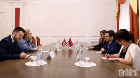 «Ուժեղ Հայաստան» խմբակցությունը հյուրընկալել է ՀՀ-ում Միացյալ Թագավորության դեսպանին
