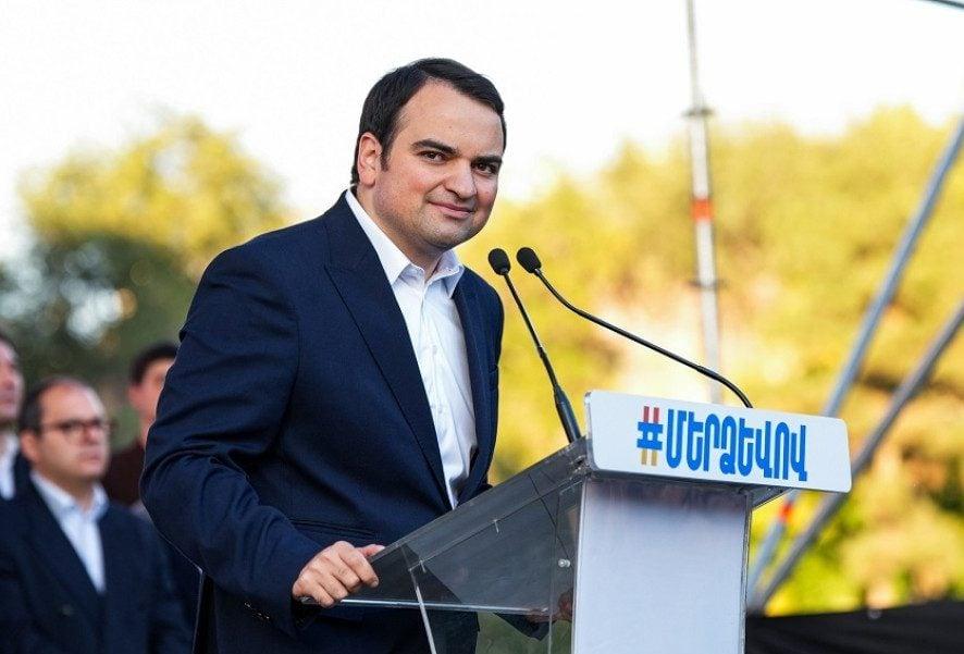 Պետք է դուրս գալ «սպորտզալ ու բետոնուզել խլողի» տեղային մտածելակերպից և աշխարհին նայել գլոբալ ու մասշտաբային հայացքով». Նարեկ Կարապետյան
