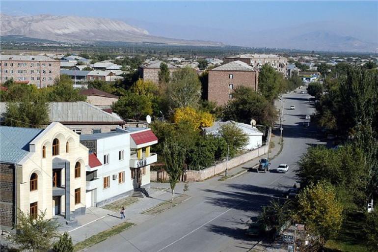Մասիսում զտարյուն ՔՊ-ականների դեֆիցիտ է, համայնքապետացու չեն գտնում. «Հրապարակ»