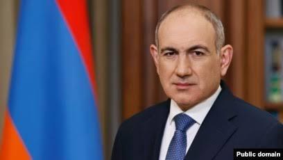 Փաշինյանն ասել էր, որ իր արձանը պետք է Բաքվում կանգնեցնեն. «Հրապարակ»