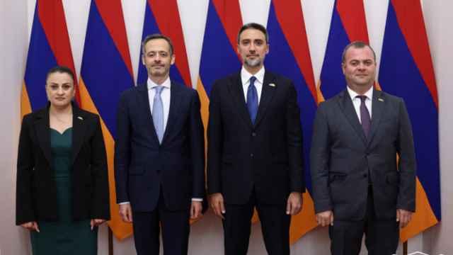 Վարդևանյանը Ֆրանսիայի դեսպանին իր դիտարկումներն է ներկայացրել ԵԽԽՎ զեկույցի վերաբերյալ
