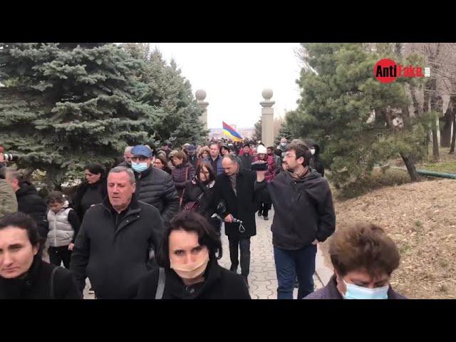 Հայրենիքի փրկության շարժումը այցելել է Եռաբլուր