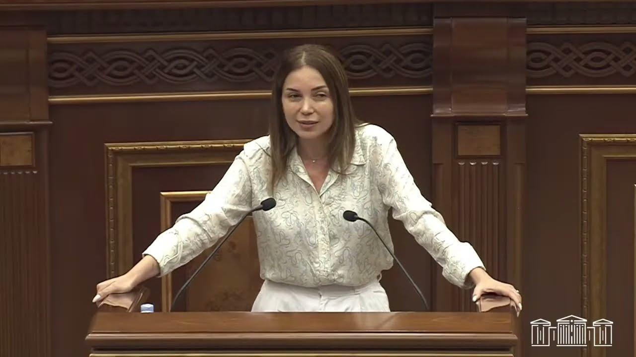 Սասո՛ւն Միքայելյան, էլի Հոկտեմբերի 27-ից ու Քոչարյանից եք խոսում, Արցախին էլ ասում եք՝ էն տարածքը