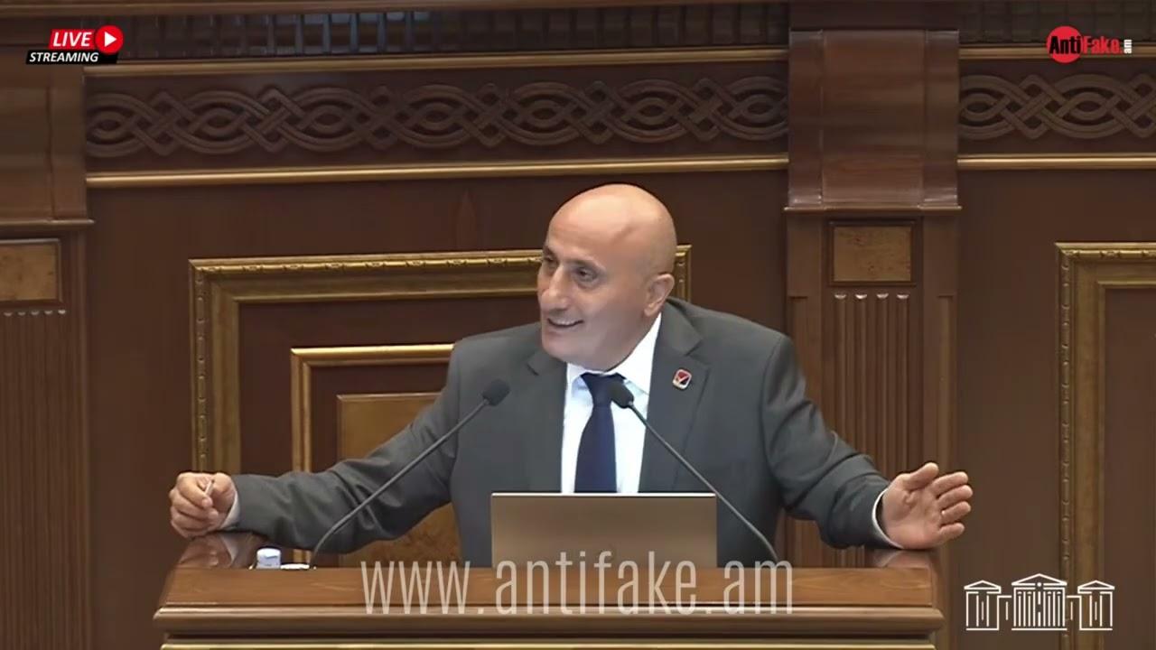 Ի՞նչ էիք անում օտարերկրյա դեսպանների հետ․ Էդգար Ղազարյանը՝ Վահագն Հովակիմյանին